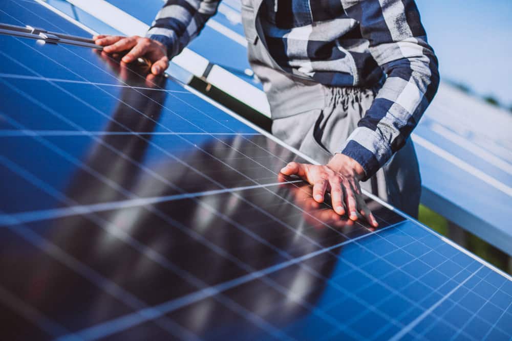 diferencias entre energía sostenible y energía alternativa