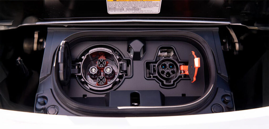 Estandares de carga rapida CCS CHAdeMO Tesla supercharger